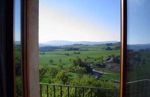 Les Piles Cottage | Self catering Can Gasol for 12 people
