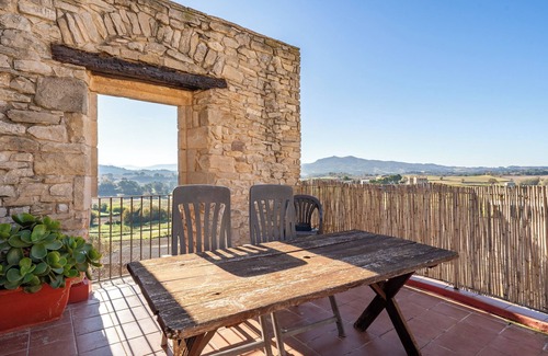 Les Piles Cottage | Self catering Can Gasol for 12 people