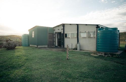 Mdumbi Apartment | Self-catering Furnished Holiday Cottage to rent Coffee Bay