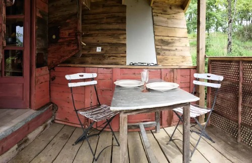 Belloc Cabin | Self-catering gypsy caravan 2 persons