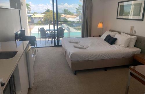 Mackay Apartment | Self Check in Modern Studio Apartment