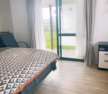 Te Miro House | Self check-in sleepout with bathroom