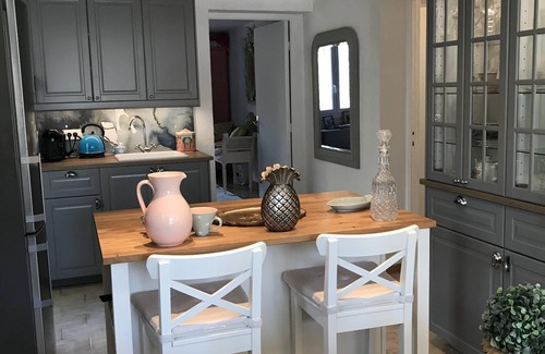 Saint-Antonin-du-Var Apartment | Self Contained 2 Double Bedroom Contemporary Apartment with Swimming Pool