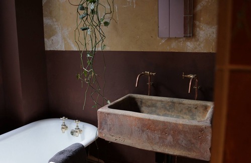 Spitalfields Apartment | Self-Contained Architect Designed Studio Apartment in Near Brick Lane