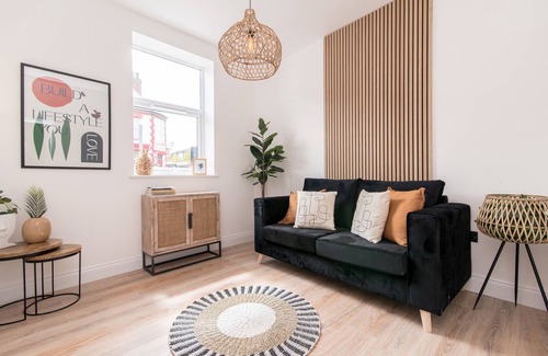 Rugby Apartment | Self Contained, Full Ibiza inspired Boutique Apartment.