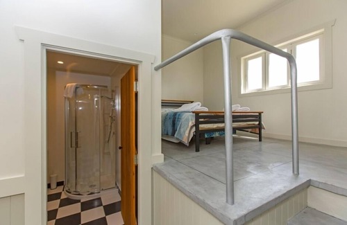 Lower Hutt Other | Self contained farm-stay cottage, rural location - Whitemans Valley, Hutt Valley
