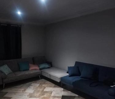 Greater Johannesburg Metropolitan Area Apartment | Self serviced cute and comfy nestled in the heart of lenasia