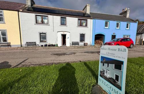 Helmsdale Bed & Breakfast | Selkie House Song of the Sea