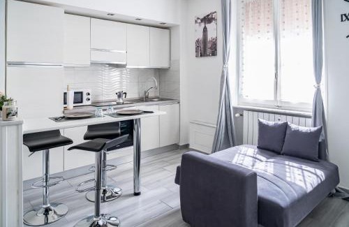 Quartiere Pista Apartment | Selly House Allesandria