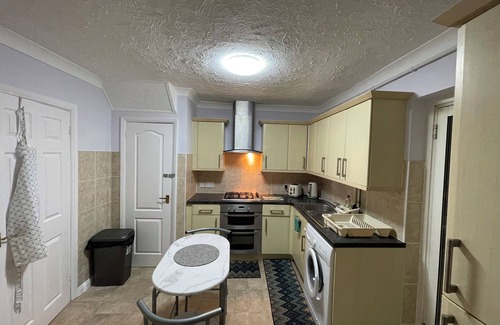 Rushmoor District House | Semi Detached House in Aldershot