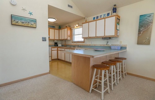 Duck House | Semi-Oceanfront 4 BR Home Is Only 30 Yards To Beach Access & Allows Dogs