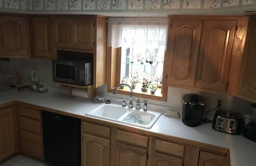 Teall Beach House | Seneca Lake Oasis - Beautiful Family Vacation Location