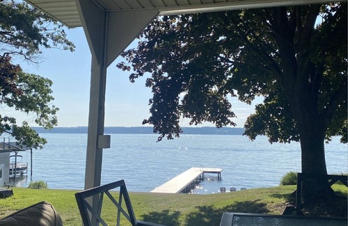 Teall Beach House | Seneca Lake Oasis - Beautiful Family Vacation Location