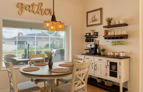 Palm Harbor House | Sept Specials 20% OFF Weekly - Pet Friendly Lux Waterfront,Pool,Outdoor Kitchen