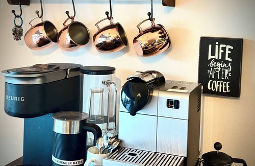 Palm Harbor House | Sept Specials 20% OFF Weekly - Pet Friendly Lux Waterfront,Pool,Outdoor Kitchen