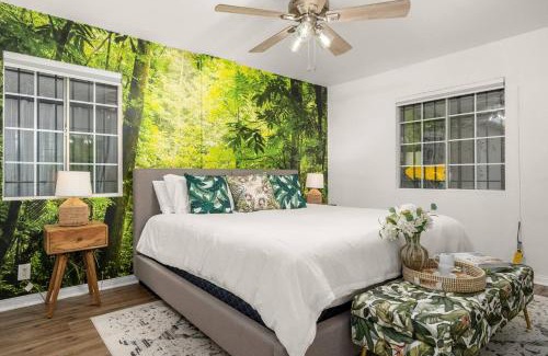 Los Angeles House | September Sale! 40 Off- The Avalon