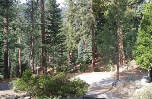 Ponderosa House | Sequoia Redwoods, Mountains, Trails, Rock Climbing, Horses, Fishing