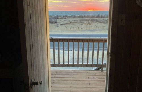 Kitty Hawk Cottage | Serendipity OBX - Oceanside Cottage for Couples and Dog-Friendly w/Ocean Views!