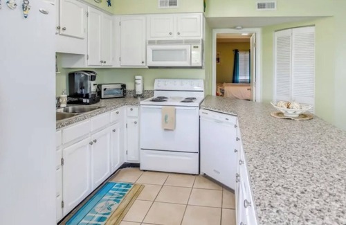 North Myrtle Beach Condo | Serene 2-bedroom condo with AC in North Myrtle Beach