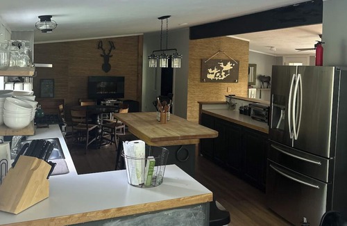 Frontier House | Serene 3/2 Lakefront Getaway with Sauna. Sleeps 10+ in Hillsdale County Michigan