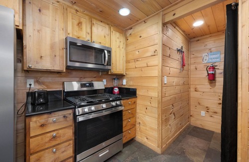 Alta Sierra Cabin | Serene 4 bedroom Cabin in Southern Sierras Near Kernville/Lake Isabella