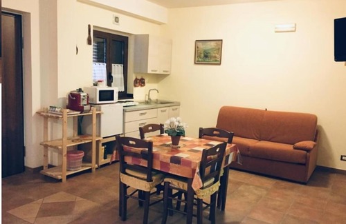 Pettorano sul Gizio Apartment | Serene Abruzzo Retreat with Mountain Views