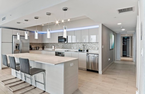 Hudson Yards House | Serene apartment in New York with city views