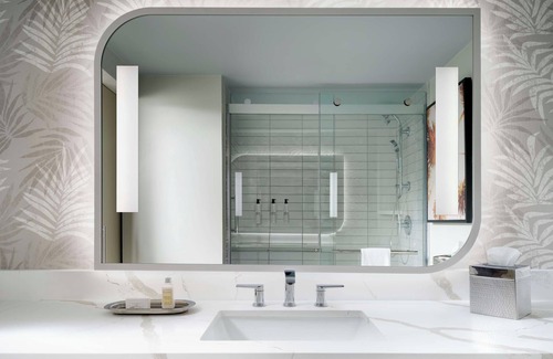 Los Angeles Hotel | Serene Atmosphere & Fully Renovated Interiors, Pet Friendly, Shuttle, Pool!