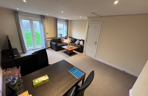 Reading House | Serene Cirrus Retreat in Reading