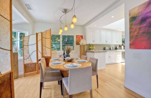 Leucadia House | Serene Coastal Home Sleeps 8 1 Mile From Beach!