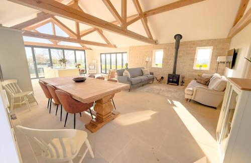 Shipston on Stour House | Serene Cotswold Escape 360 Views Private Acres Dog Friendly