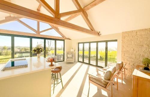 Shipston on Stour House | Serene Cotswold Escape 360 Views Private Acres Dog Friendly