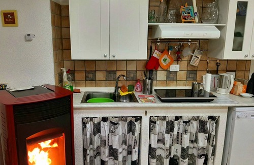 San Giovanni-Chiadino-Rozzol House | Serene Eco-Lodge in Trieste's Green Heart