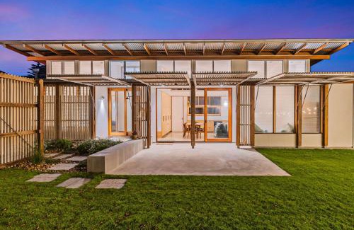 Moffat Beach Apartment | Serene Escape in Moffat Beach