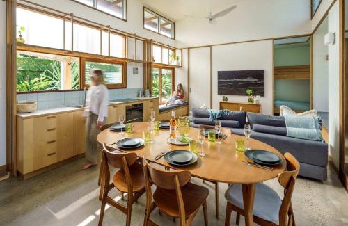 Moffat Beach Apartment | Serene Escape in Moffat Beach