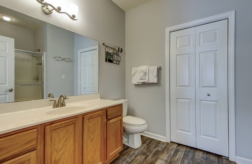 Surfside Beach Condo | Serene ground-floor condo in great location - dog-friendly