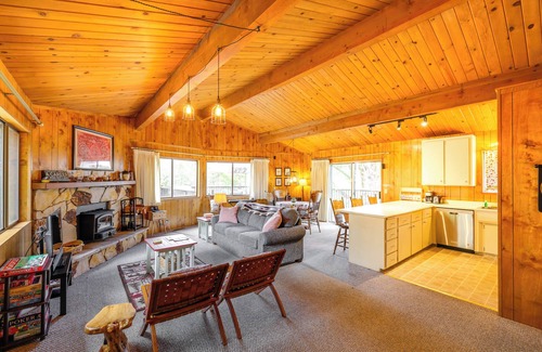 Groveland Cabin | Serene Groveland Cabin Rental Near Yosemite!