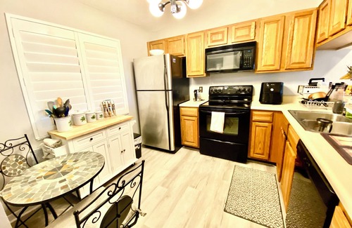 East Naples Villa | Serene Haven of Peace villa in Naples close to Downtown Fifth Avenue- 2 bedrooms
