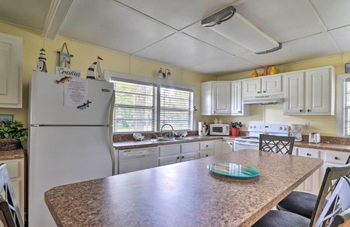 Chiefland House | Serene Home w/ Ramp, Walk to Wildlife Refuge!