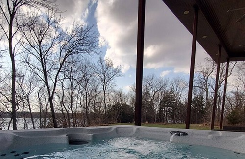 Fort Scott House | Serene Lake Home