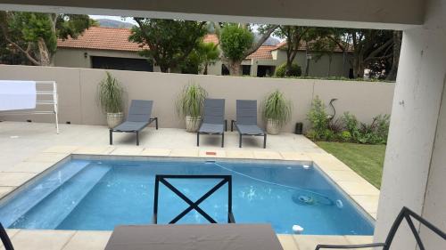 Hartbeespoort Apartment | Serene Luxury at Amigo House