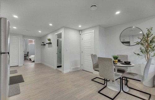 Calgary House | Serene Luxury Getaway