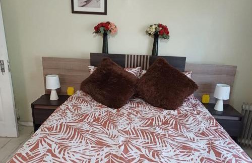 Germiston House | Serene on 5 Cologne