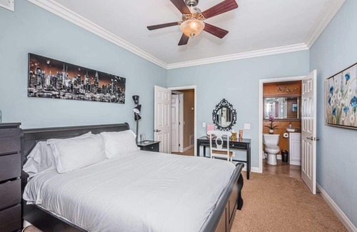 Poway Condo | Serene Poway Condo Getaway with Pool & Spa!