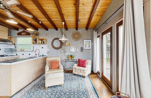 Mendocino House | Serene & Relaxing Coastal Home w/Free WiFi, Deck, Enclosed Yard, & Ocean Views