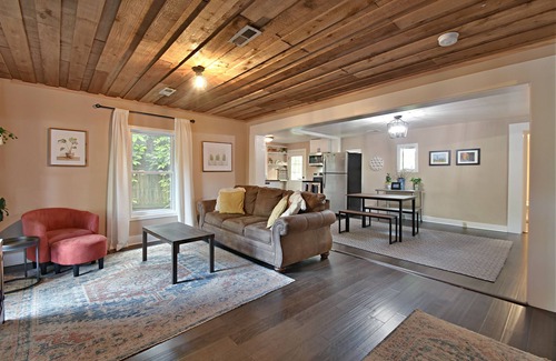 Knoxville House | Serene Retreat: 2BR House w/Wooded View & BBQ grill, Pets OK!