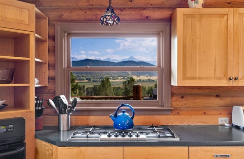 Pleasant Valley House | Serene Spacious Home | San Juan Mountain Views | Pet-Friendly STR2024-068
