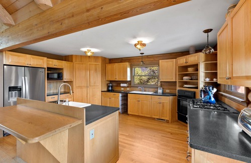 Pleasant Valley House | Serene Spacious Home | San Juan Mountain Views | Pet-Friendly STR2024-068