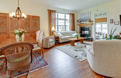 Stevens Point House | Serene Stevens Point Retreat w/ Sunroom!