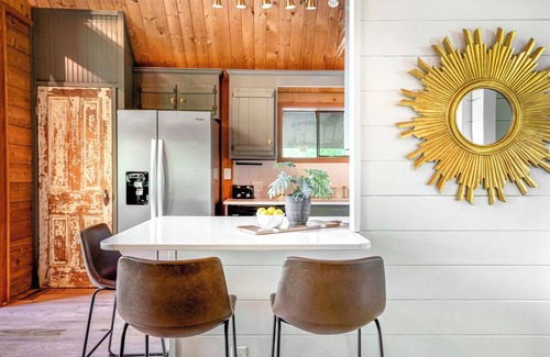 Nellysford Cabin | Serenity Cabin-Woodland Retreat